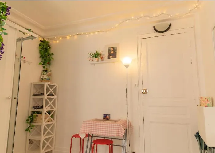 Studio In 15th Arrondissement Apartment Paris